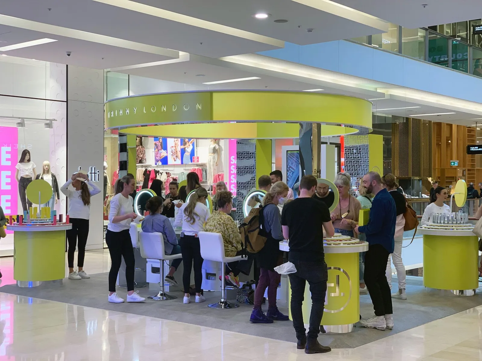 Trinny London – Bondi Junction — project detail 8