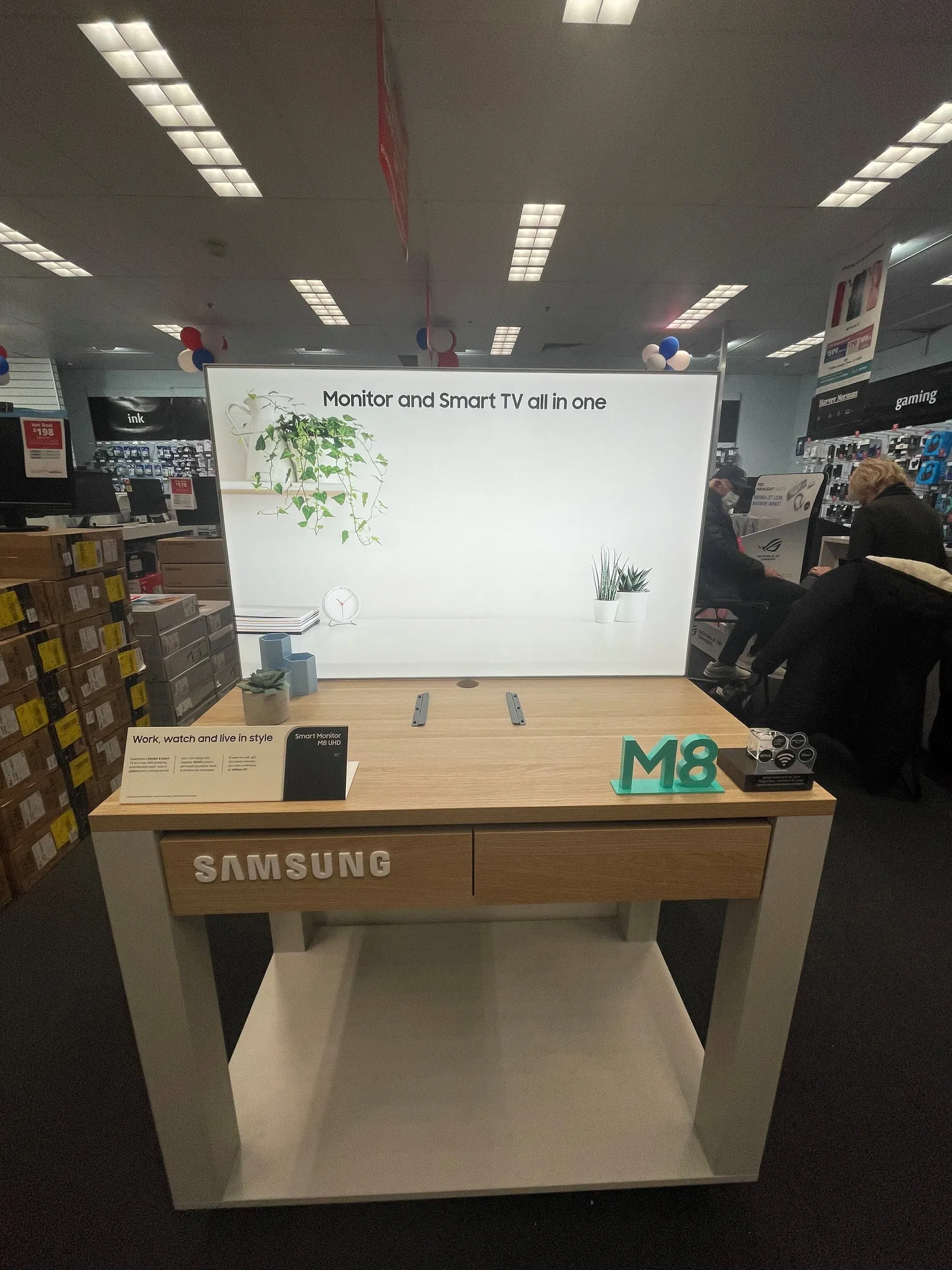 Samsung – M8 — project detail 5